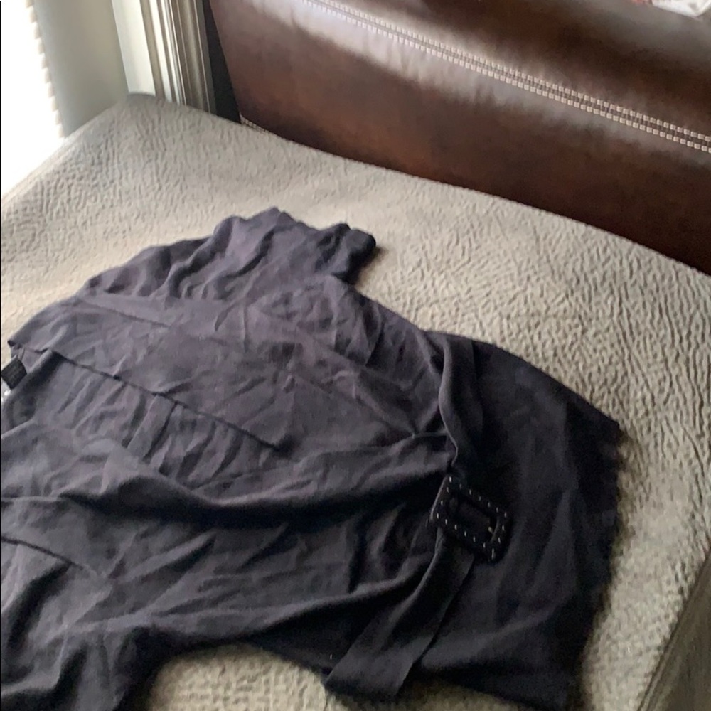 Short sleeve sweater